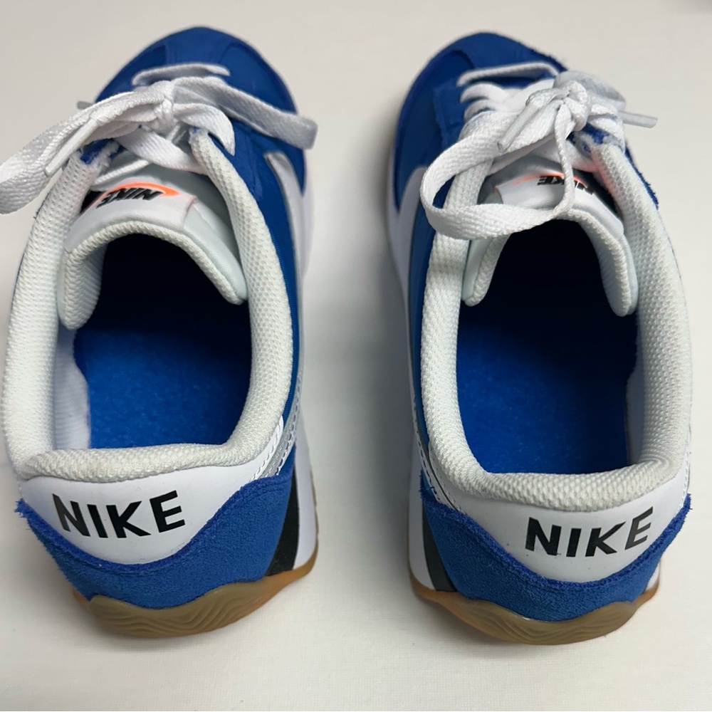 Nike Women’s Pacific Sneakers- like New - Picture 4 of 8